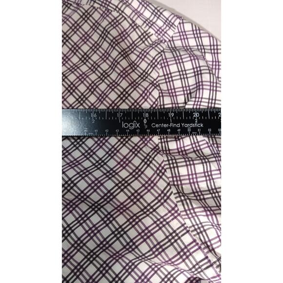 Banana Republic men’s long sleeve dress shirt in a stylish purple and white plai - Picture 6 of 7